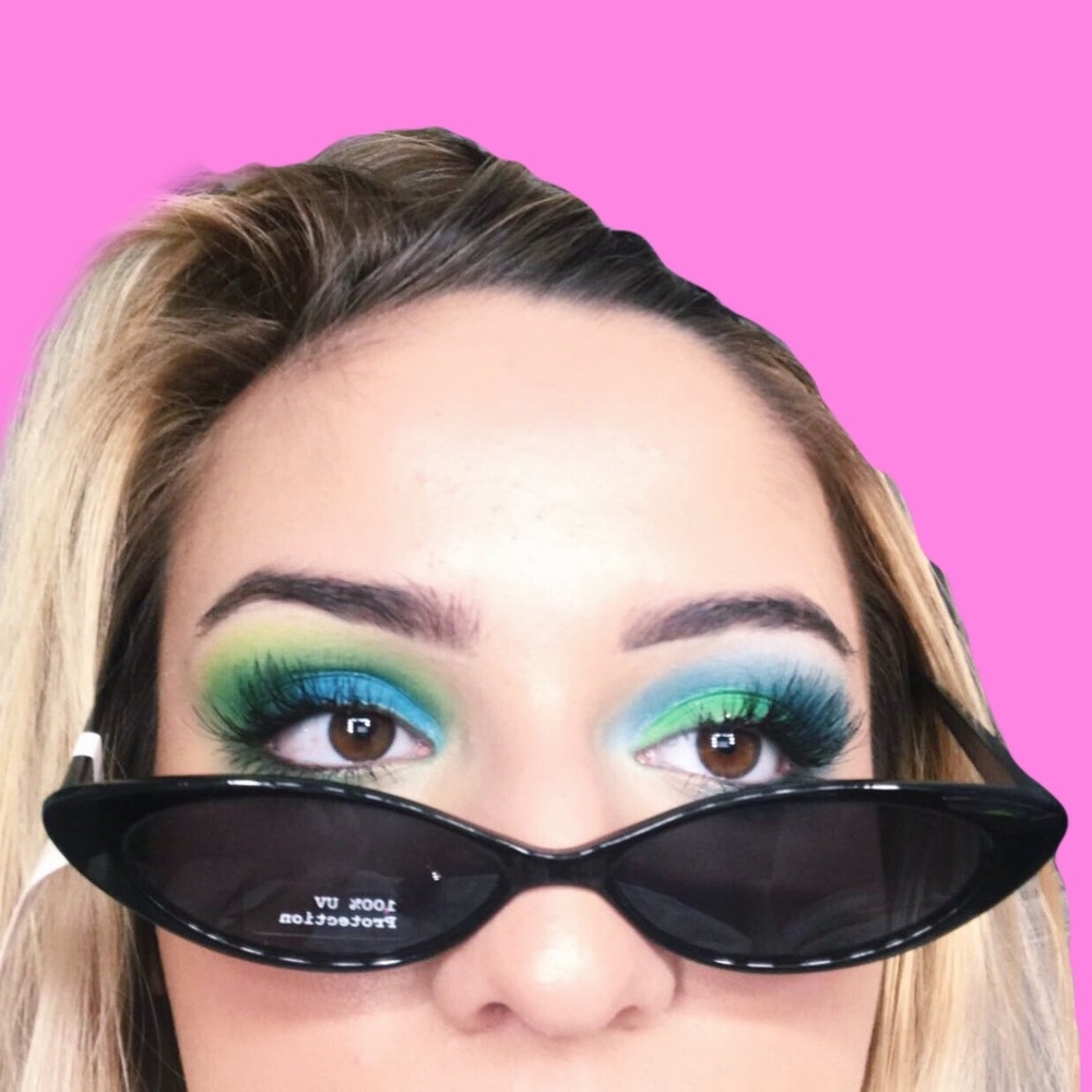 TINY SUNGLASSES